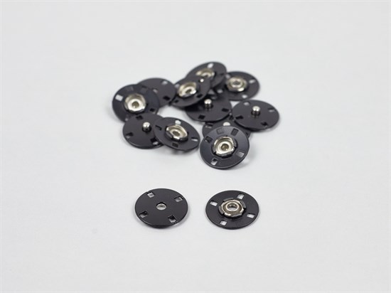 Кнопка пришивная,декоративная, металл цв. черный, диаметр 20мм - фото 19299