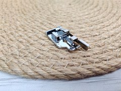 Лапка для швейных машин для пэчворка с ограничителем - фото 15089