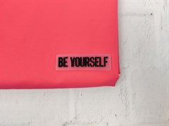 Нашивка декоративная силиконовая "BE YOURSELF" - фото 17255