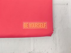 Нашивка декоративная силиконовая "BE YOURSELF" - фото 17256