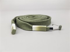 Шнур плоский пэ, со съемным наконечником, 12мм, цв.оливковый, дл.140см - фото 19784