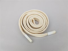Шнур плоский пэ, со съемным наконечником, 12мм, цв.молочный, дл.140см - фото 19788